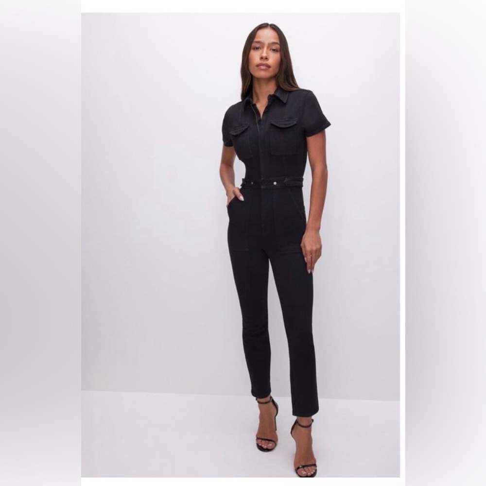 Good American Black Women's Short-Sleeve Zip Jumpsuit